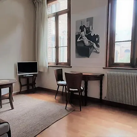 Independant Dans Maison-atelier Apartment Beauquesne